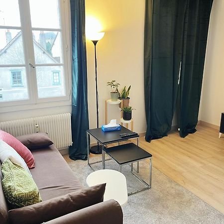 T3 De 55M2 Au Centre De Chartres Avec Parking Apartment Luaran gambar