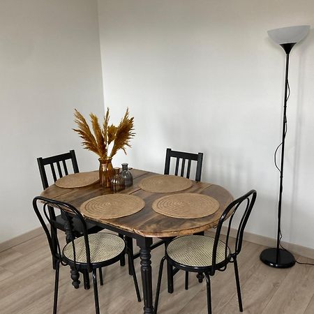 T3 De 55M2 Au Centre De Chartres Avec Parking Apartment Luaran gambar
