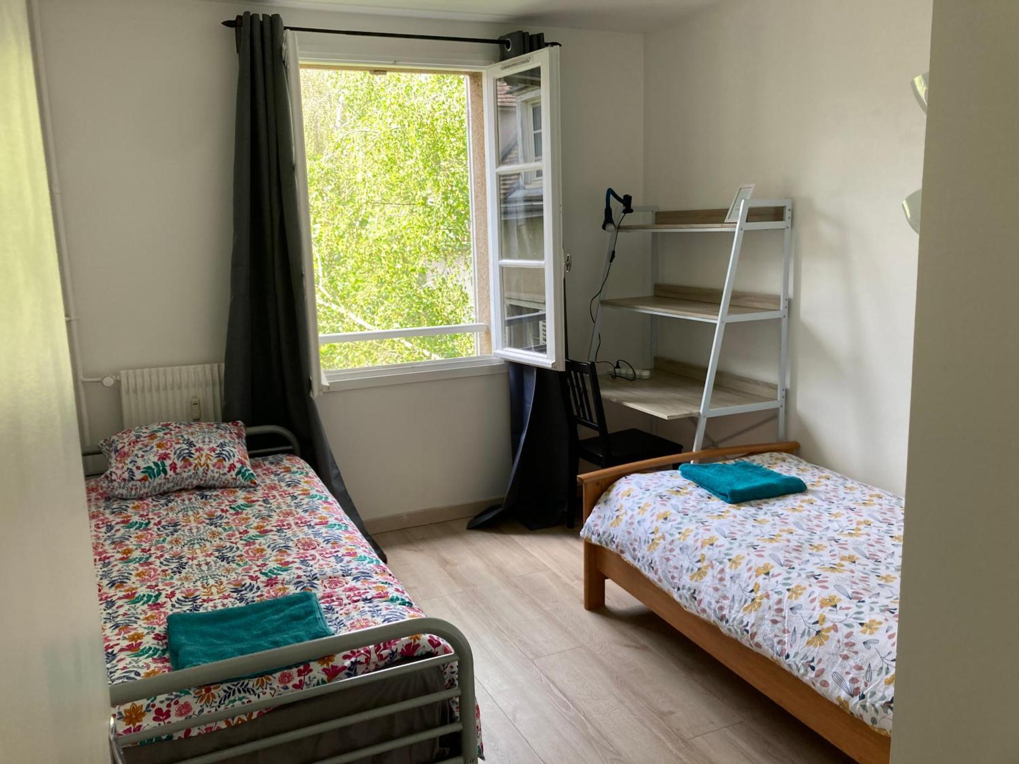 T3 De 55M2 Au Centre De Chartres Avec Parking Apartment Luaran gambar